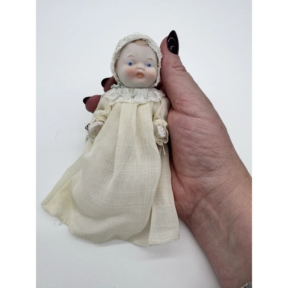 Vintage Porcelain Bisque Newborn Baby Doll in an‎ Original Shackman Japan